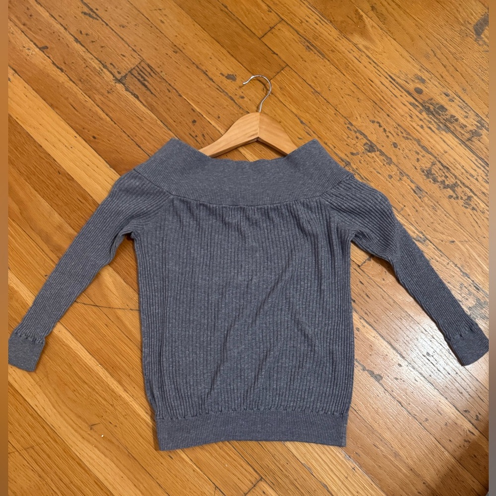 Feel The Piece Terre Jacobs Gray Off-the-Shoulder Elegant Knit Sweater